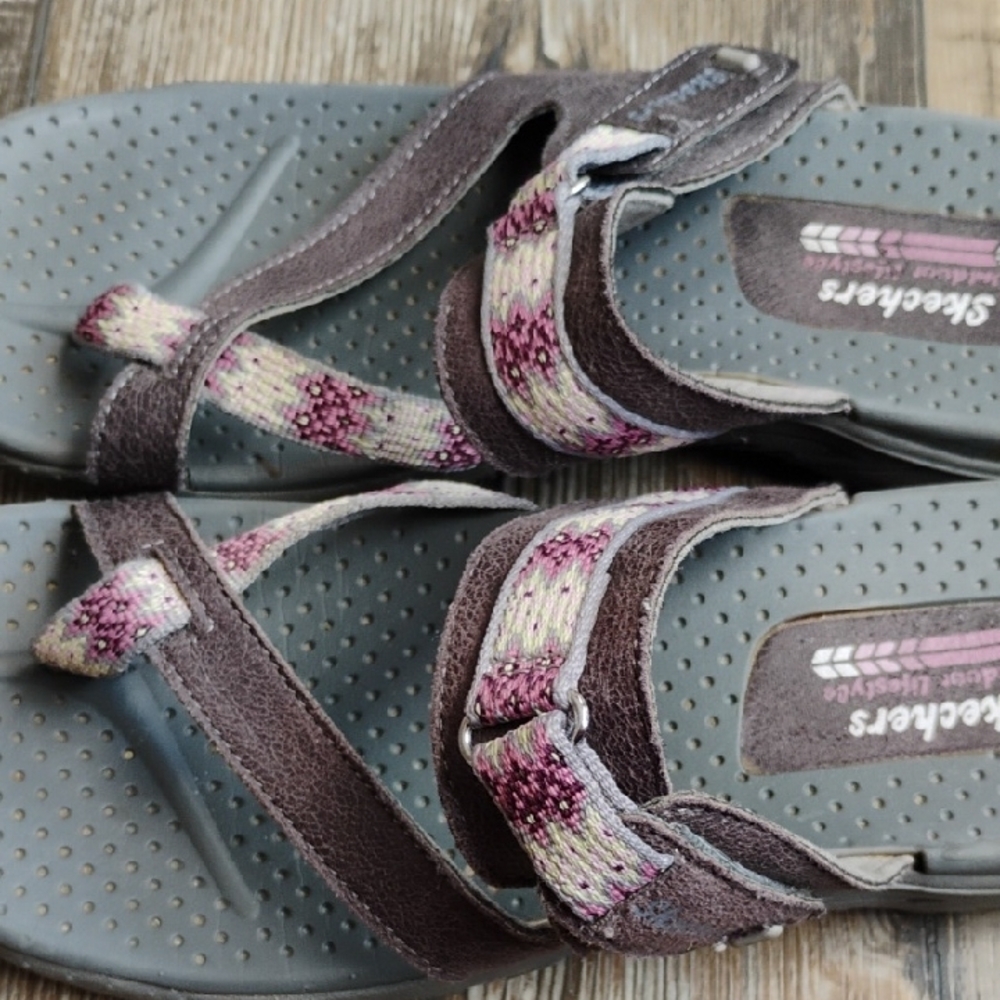 Skechers Gray and Pink Casual Sandals - Picture 3 of 10